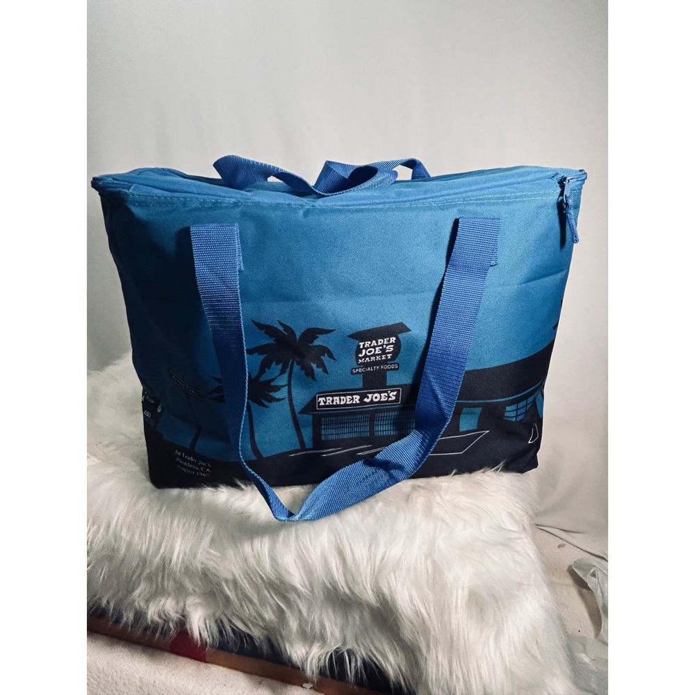 Trader Joes Insulated Reusable Grocery Bag Blue Pasadena 1967 Tote Zipper Large - Picture 5 of 7